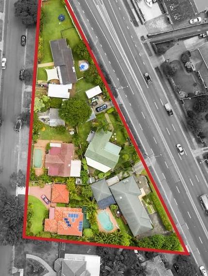 The five lots at Frenchs Forest being sold as one