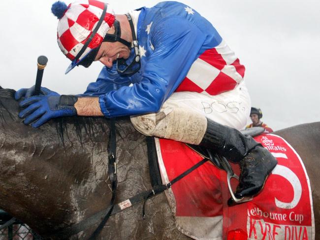 Glen Boss after winning on Makybe Diva in the 2004 Cup.