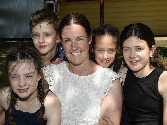 Apiam Bendigo Cup was held at Bendigo Racecourse, Bendigo, Victoria, on Wednesday, October 30th, 2024. Pictured enjoying the horse racing carnival are Aubrey, Jamieson, Mum Karen, Matisse and Alexys. Picture: Andrew Batsch