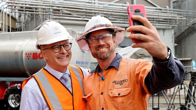 Anthony Albanese with Manildra Shoalhaven Starches worker Luke Sperring in Bomaderry last week. Picture: Toby Zerna