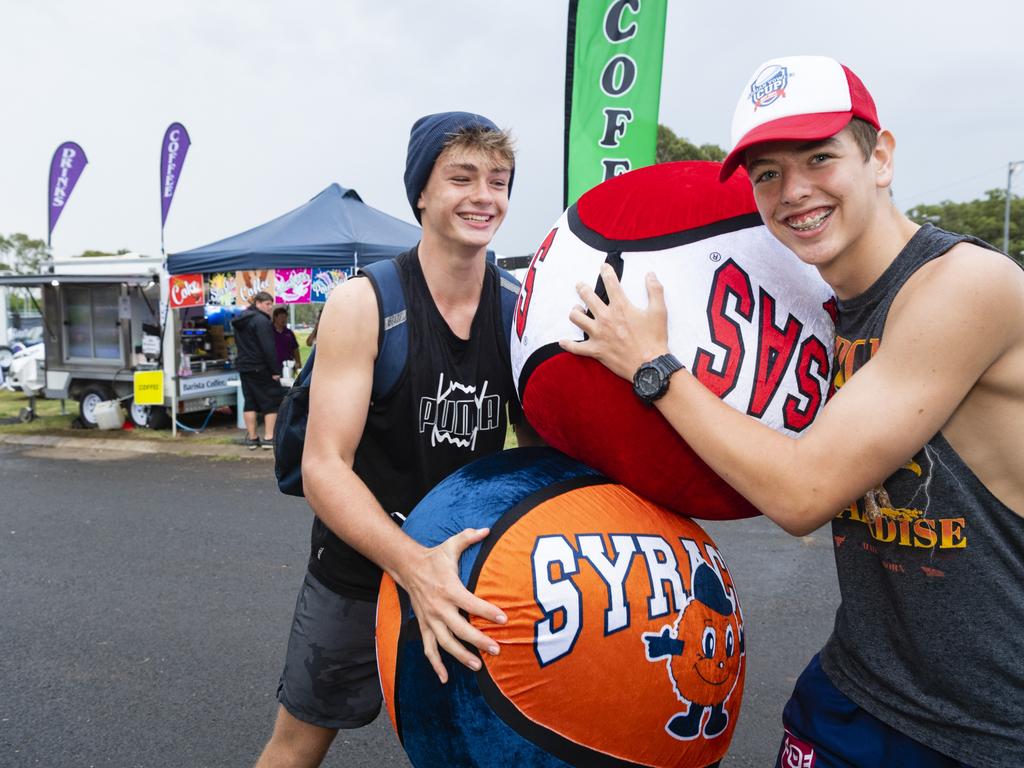 Blaze Muir (left) and Caiden Bridger at the 2022 Toowoomba Royal Show, Friday, March 25, 2022. Picture: Kevin Farmer