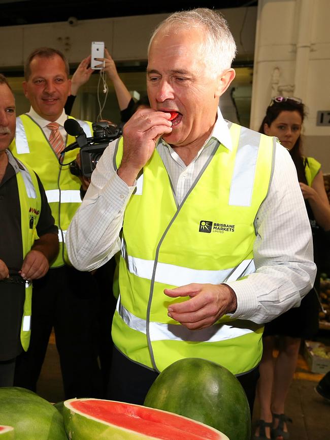 Malcolm Turnbull visited the Brisbane Produce Markets, at Rocklea south of Brisbane. Picture: Lyndon Mechielsen