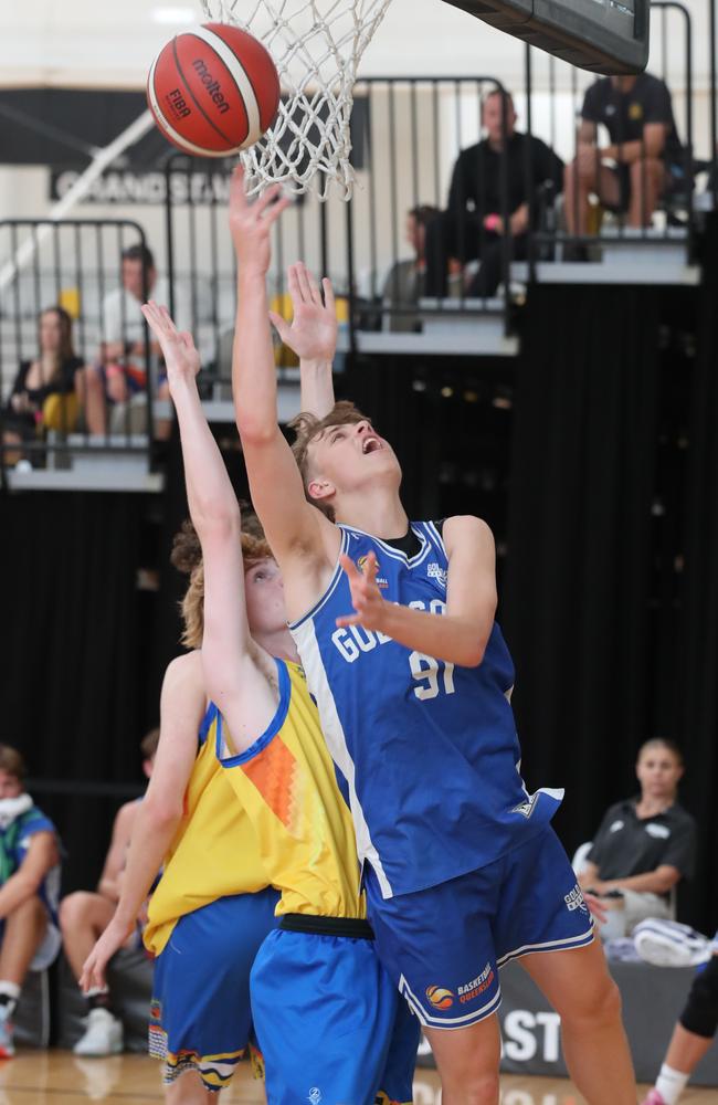 Basketball QLD U18 State Championships 2024. Mens Gold Coast V townsville Heat (yellow). Picture Glenn Hampson