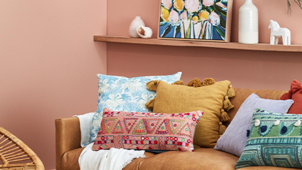 Temple & Webster has booked a record full-year result as the online shopping boom continues for the e-tailer.