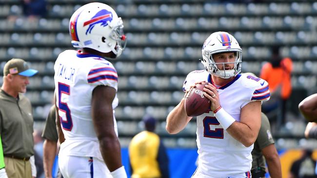 Nathan Peterman (right)’s historically bad performance has seen Buffalo Bills coach Sean McDermott forced into an embarrassing backflip. Photo: Harry How (Getty Images/AFP)