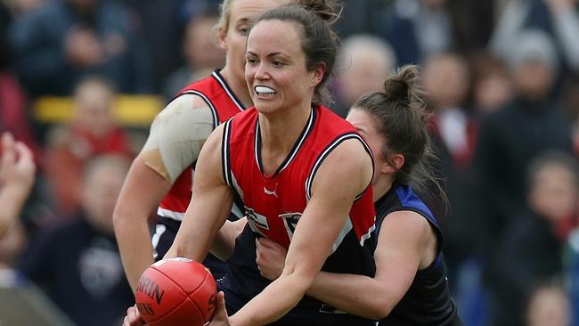 Daisy Pearce in action for Darebin Falcons in the Women’s VFL Grand Final. Picture: Wayne Ludbey