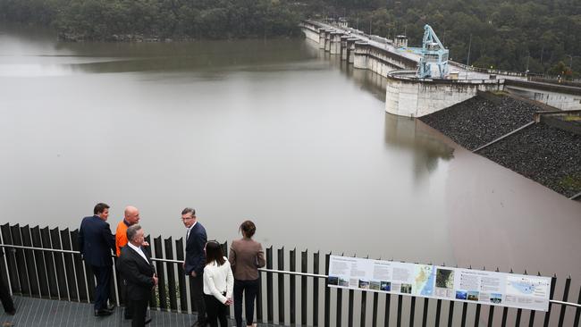 The Perrottet government has proposed a plan to mitigate flood risk by raising the wall by 14m. Picture: NCA Newswire / Gaye Gerard