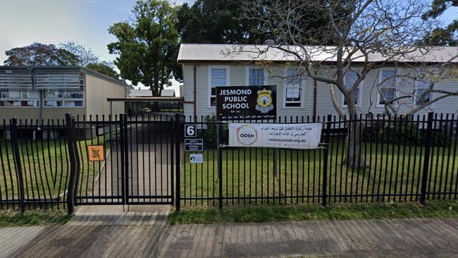 Jesmond Public School where a student has been identified as a positive case. Picture: Google Maps.