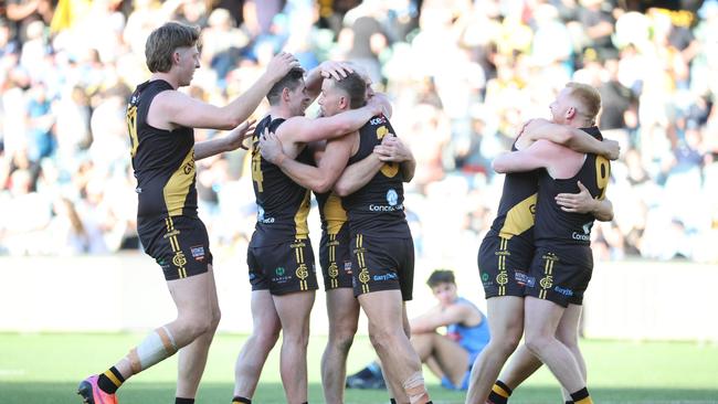 Tigers players celebrate winning after the 2023 SANFL Grand Final between Sturt and Glenelg at Adelaide Oval in Adelaide, Sunday, September 24, 2023. Picture: SANFL Image/David Mariuz