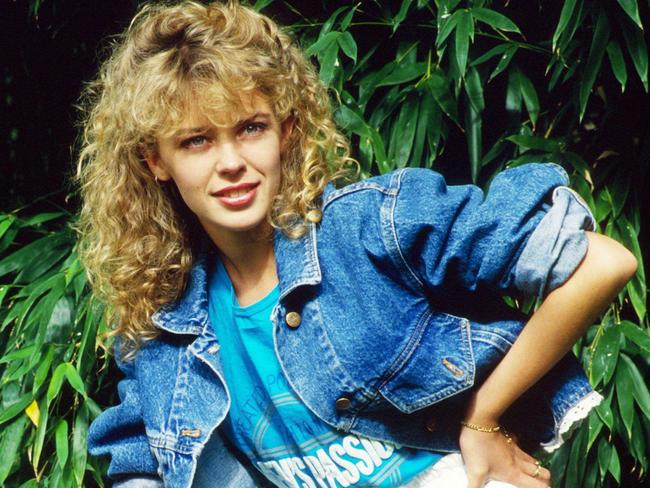 embargo for wish dec 2020 fee applies  KylieOriginal Film Title: NEIGHBOURS.  English Title: NEIGHBOURS.  Film Director: REG WATSON.  Year: 1985.  Stars: KYLIE MINOGUE. Credit: GRUNDY TELEVISION AUSTRALIA / Album CR ALAMY