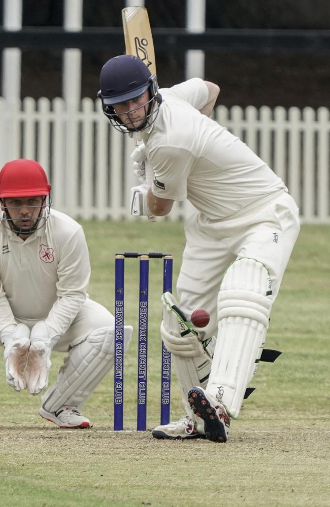 Matthew Robertson batting for Berwick. Picture: Valeriu Campan