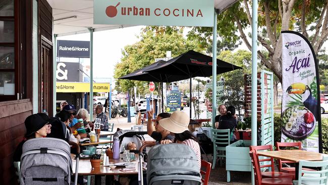 The footpath dining at Urban Cocina, Carina. Picture: Tara Croser.