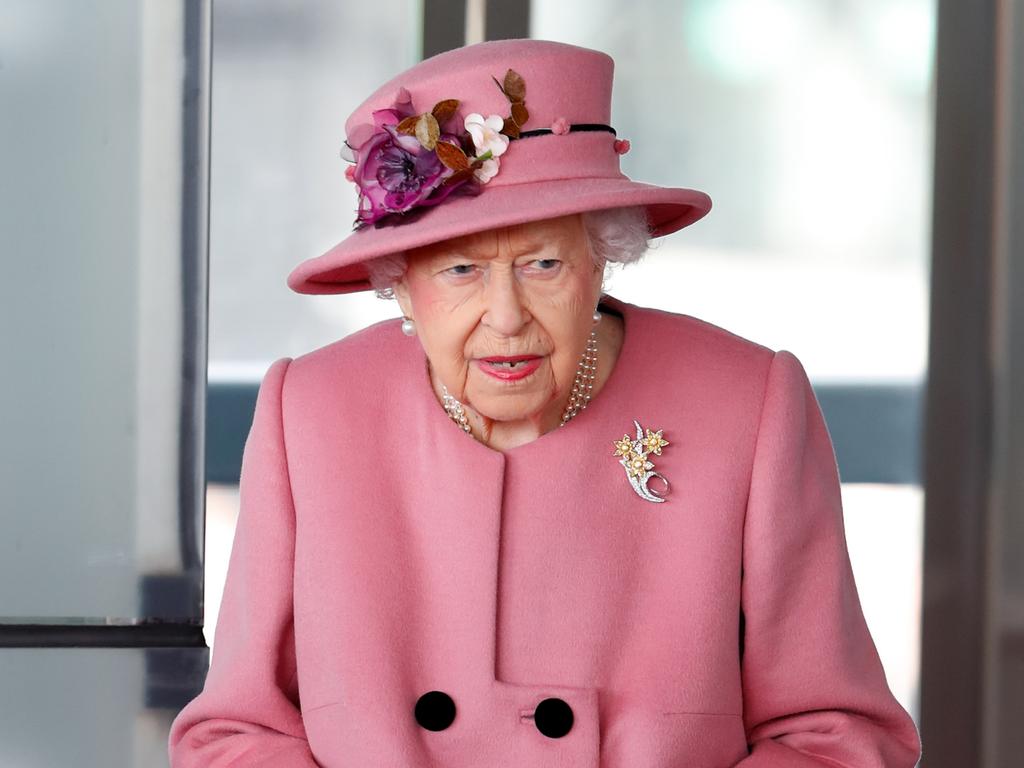 Queen Elizabeth seen using a walking stick on October 14, 2021 in Cardiff, Wales. Picture: Max Mumby/Indigo/Getty Images