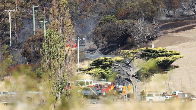 Bushfire at Fingerpost Road Orielton. Picture: NIKKI DAVIS-JONES