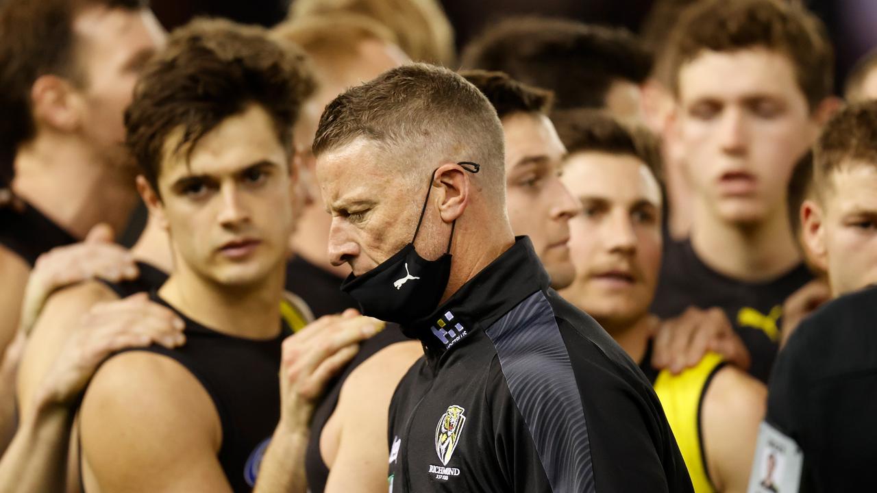 MELBOURNE, AUSTRALIA - JULY 01: Damien Hardwick, Senior Coach of the Tigers looks on during the 2021 AFL Round 16 match between the Gold Coast Suns and the Richmond Tigers at Marvel Stadium on July 01, 2021 in Melbourne, Australia. (Photo by Michael Willson/AFL Photos via Getty Images)