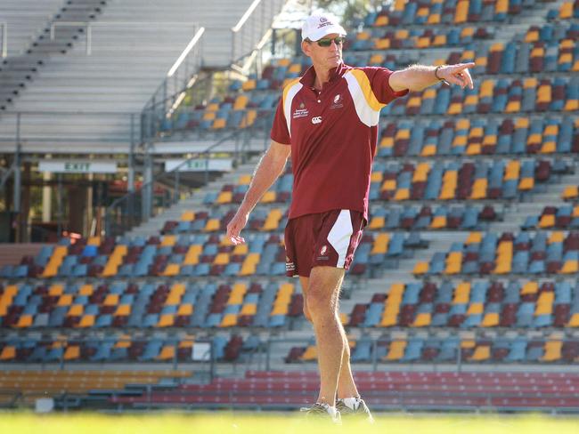 BSM 21.1.2012 Emerging Origin camp, training session at QEII stadium. Wayne Bennett. Pic Jono Searle