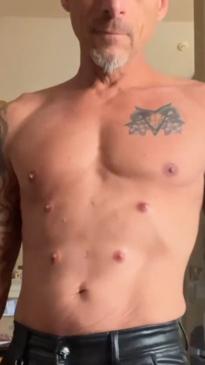 Man gets four more nipples added to torso