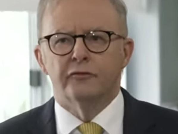 The Prime Minister, Anthony Albanese, was in Sydney today with the New South Wales Premier Chris Minns, Minister Jason Clare and Minister Prue Car. They held a press conference. Picture: ABC,