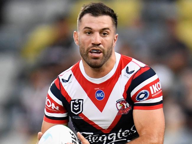 TOWNSVILLE, AUSTRALIA - SEPTEMBER 11: James Tedesco of the Roosters runs the ball during the NRL Elimination Final match between Sydney Roosters and Gold Coast Titans at QCB Stadium, on September 11, 2021, in Townsville, Australia. (Photo by Ian Hitchcock/Getty Images)