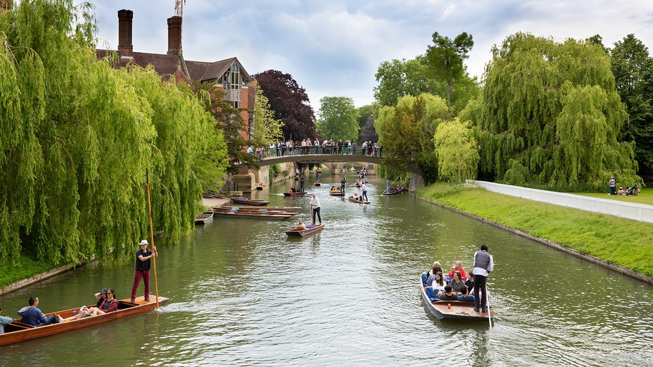 <h2>TAKE A PUNT</h2><p>One of the most English things you can do: punt along the river in historic Oxford and Cambridge, with the backdrop of their famous colleges. Hire a punt in Oxford, through companies such as the <a href="https://www.oxfordpunting.co.uk/" target="_blank" rel="noopener">Magdalen Bridge Boathouse</a> and in Cambridge from <a href="https://www.scudamores.com/" target="_blank" rel="noopener">Scudamore&rsquo;s Punting Company</a>. You can also experience punting in <a href="https://www.avon-boating.co.uk/" target="_blank" rel="noopener">Stratford-upon-Avon</a> through Avon Boating, and Canterbury with <a href="https://www.canterburypunting.co.uk/" target="_blank" rel="noopener">Canterbury Punting Company</a>.</p><p><strong>Where to stay:</strong> <a href="https://travel.escape.com.au/accommodation/detail/university-arms-hotel?HotelCode=03378304" rel="noopener">University Arms Hotel</a> is the oldest hotel in Cambridge.</p>