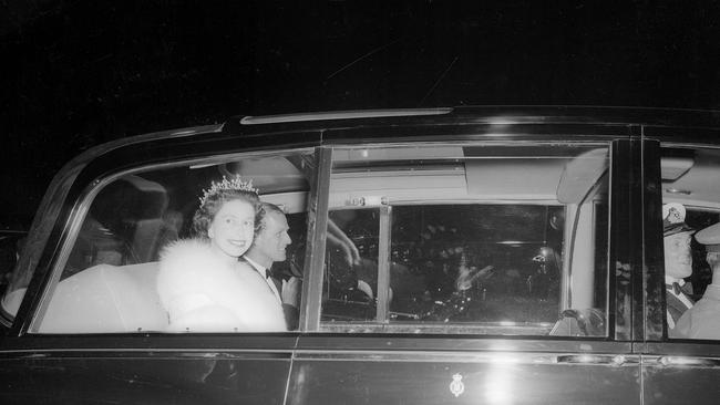 1963 Royal Tour: Queen Elizabeth and Prince Philip in Tasmania.