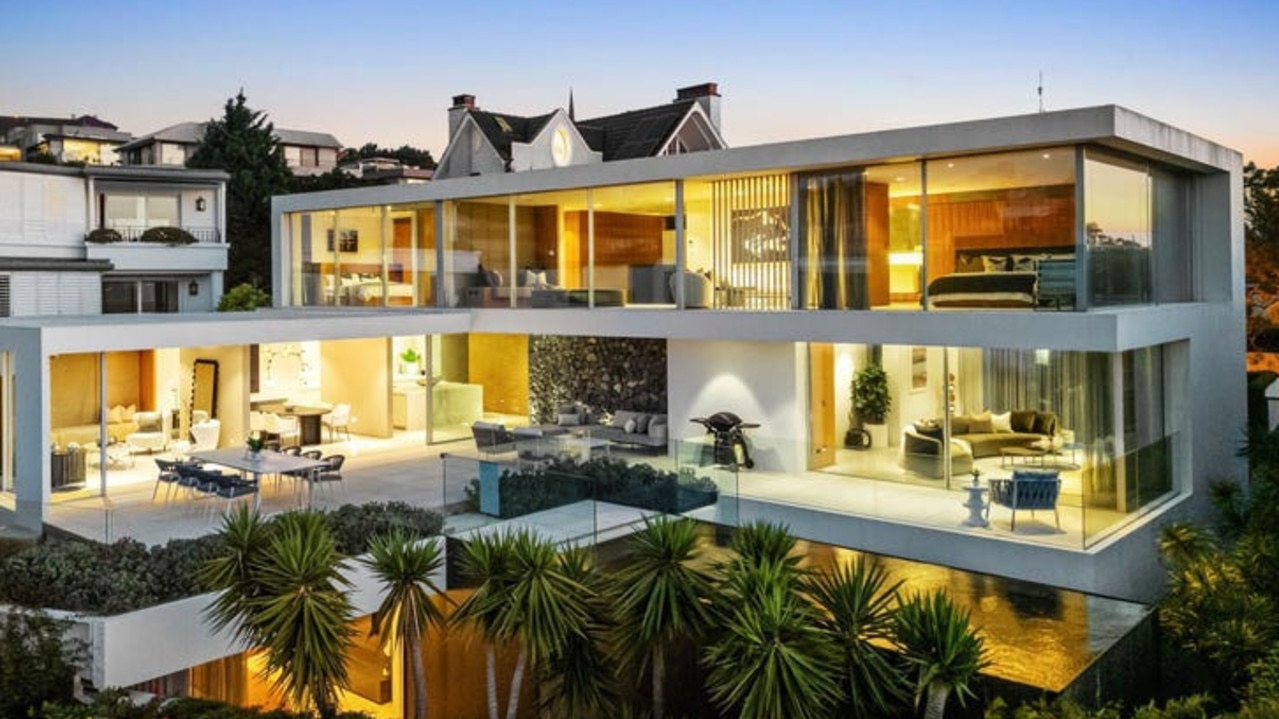 10 Queens Ave, Vaucluse is a grand designer home described as “reminiscent of a Hollywood Hills mansion”.