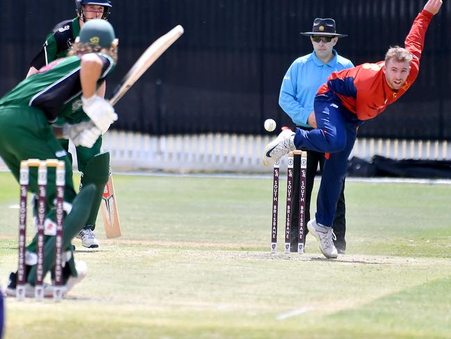 Sunshine Coast bowler Mackenzie HarveyMen's first grade cricket South Brisbane v Sunshine CoastSaturday September 23, 2023. Picture, John Gass