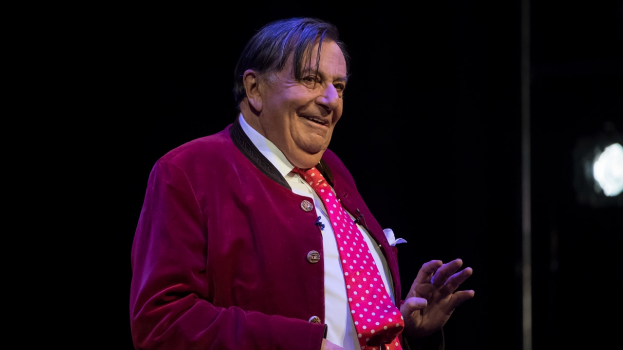 Barry Humphries ‘deserves’ a theatre named after him: Paul Murray