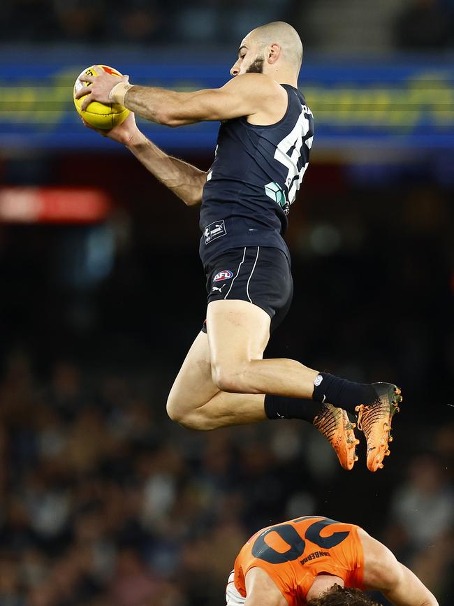 Adam Saad takes a huge mark. Picture: Daniel Pockett/Getty Images