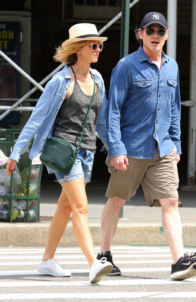 Naomi Watts: Billy Crudup enjoy romantic bike ride | Daily Telegraph