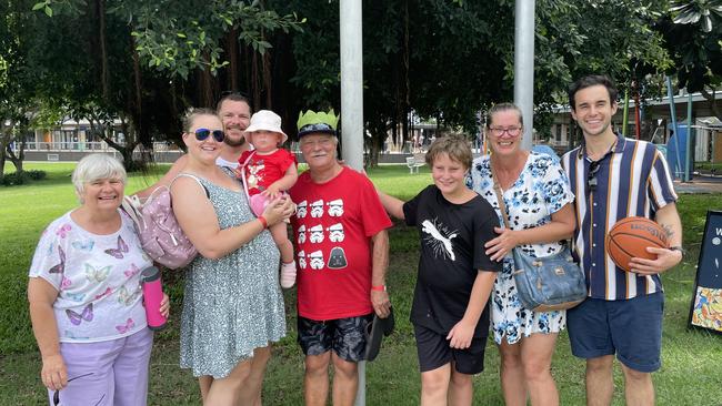 (L-R) Linda Harris, Jani Moss, Richard Harris, Arlo Harris, Keith Harris, Deon Moss, Megan Moss and Zac Luis enjoying Christmas Day at the Darwin Waterfront, 2022. Picture: Annabel Bowles