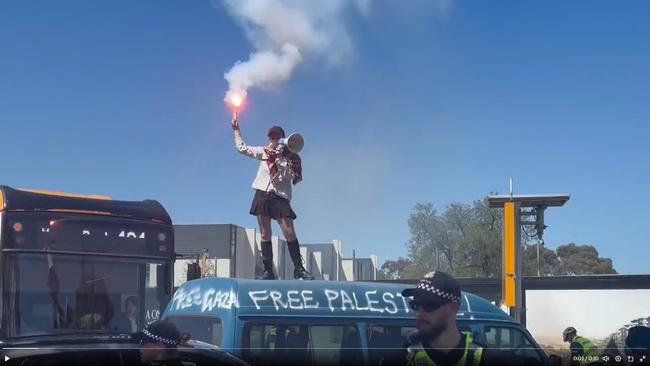 Gaza protest erupts at Melbourne Cup. Picture: X/ @MattH093