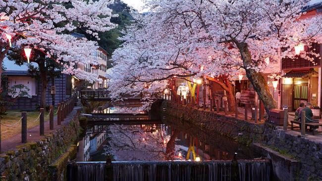 Kinosaki Onsen in Spring, Hyogo Prefecture