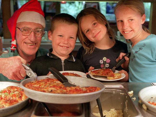 Christmas Lunch at Pizza Hut, Hindmarsh in December 2000.