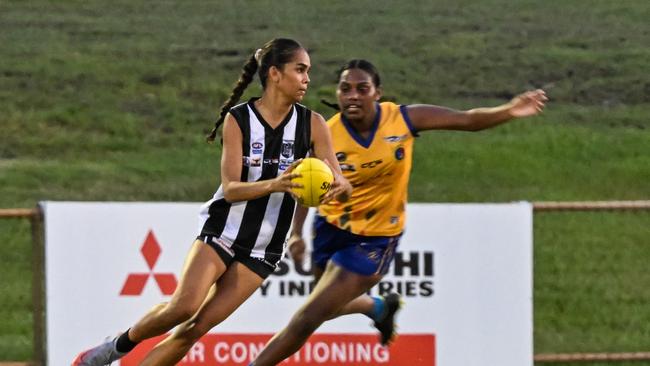 The Palmerston and Wanderers women will clash for the second time in the 2022-23 NTFL season. Picture: Patch Clapp / AFLNT Media