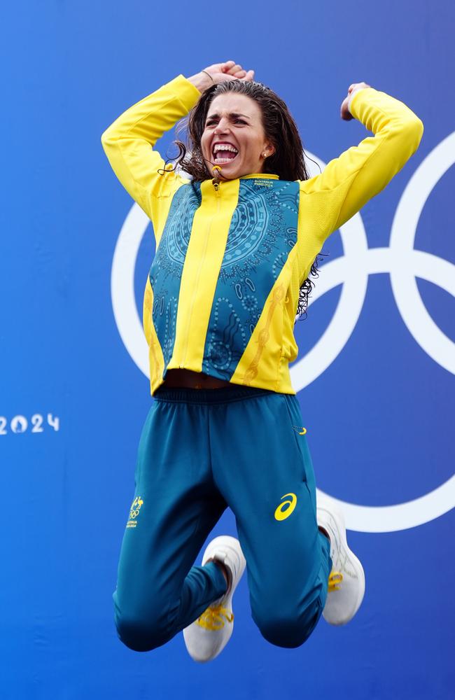 Jessica Fox celebrates her gold medal won in the Women's Canoe Single Final in Paris. Picture: Getty Images