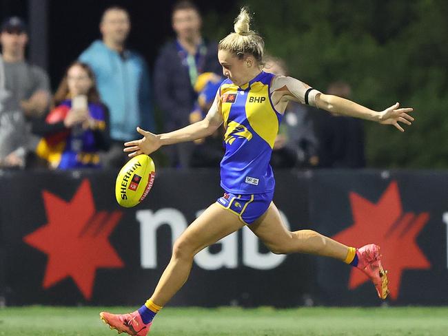 Jess Hosking explains what really happened with that message on her shoulder strapping in her time at Richmond. Picture: Getty Images