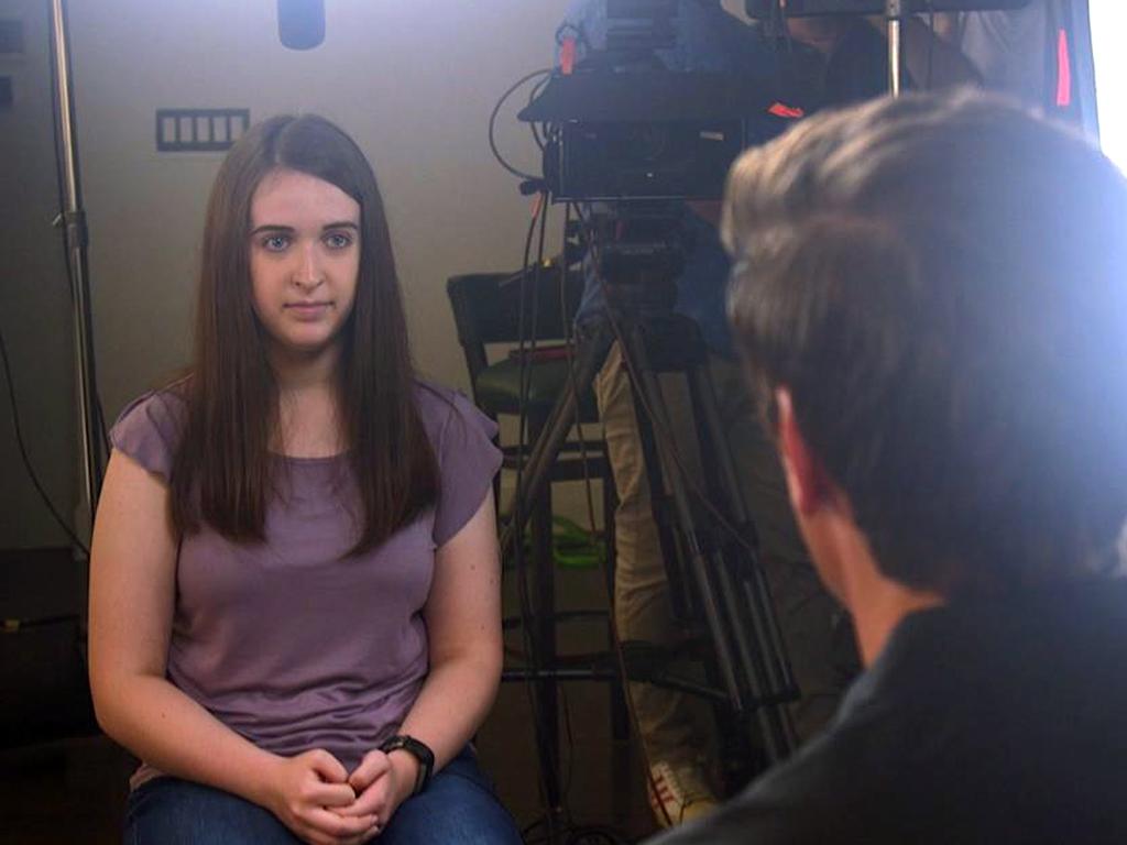 Payton Leutner, left, is interviewed by ABC's David Muir. Picture: ABC News via AP