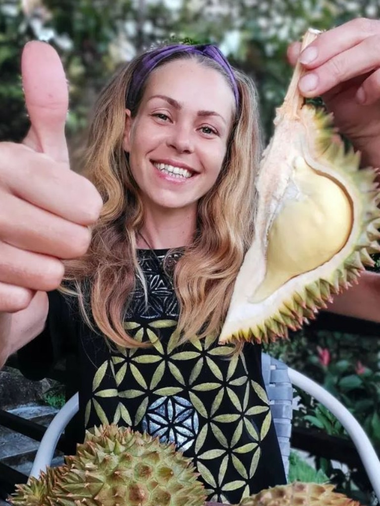 Zhanna Samsonova subsisted on a diet of tropical fruit. Picture: Instagram/rawveganfoodchef