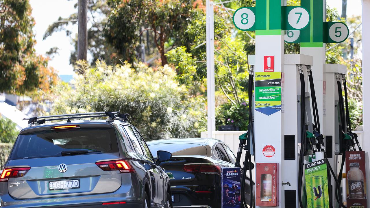 Australians are being hit hard by high petrol prices. Picture: NCA NewsWire / Gaye Gerard