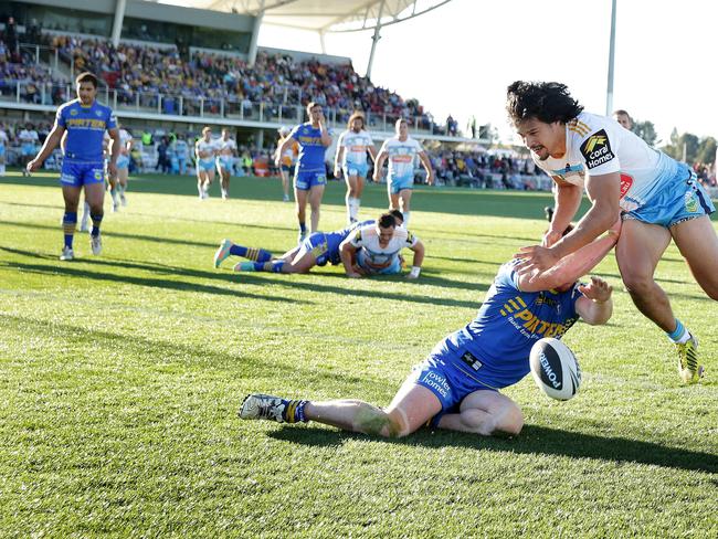 NRL - Round 11 Parramatta Eels vs Gold Coast Titans at Mudgee Stadium .Titan's Kevin Gordonscores a try