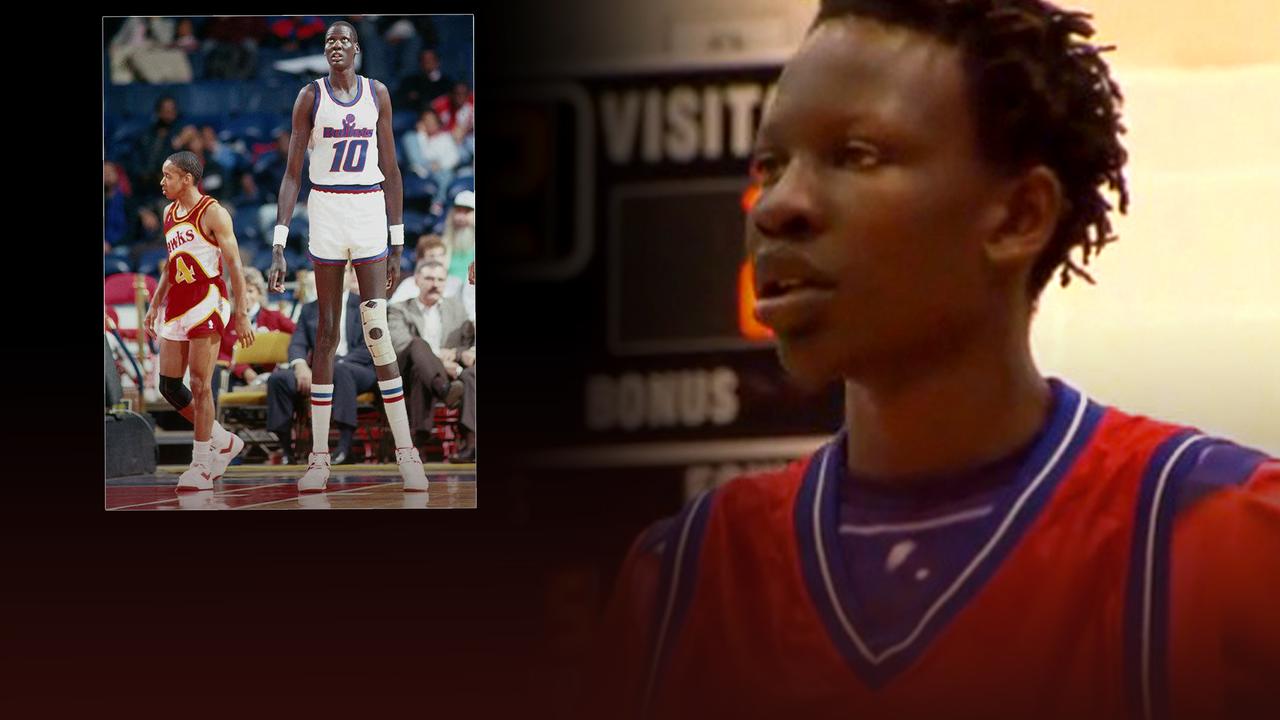 The time Manute Bol hit six threes in one half - Basketball