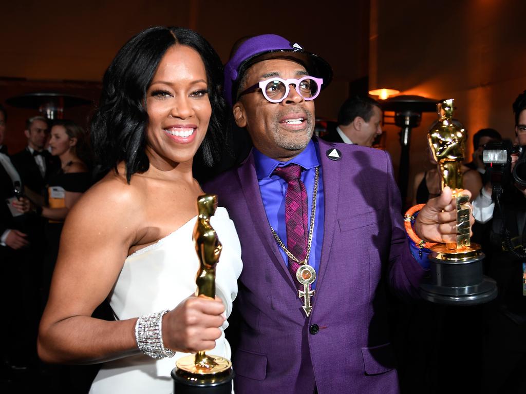 Regina King and Spike Lee bond over their little gold men. Picture: Getty Images