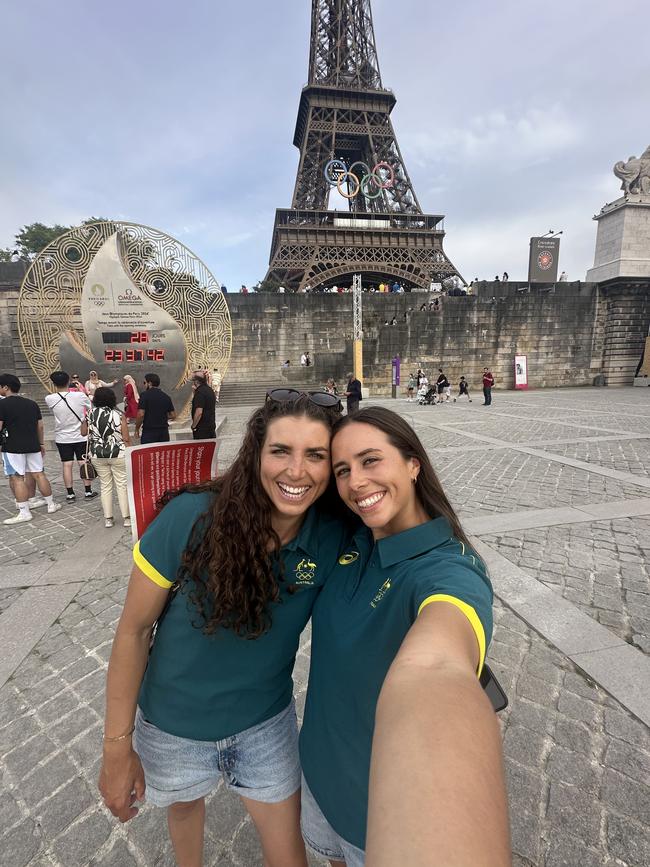 Sisters Jess (L) and Noemie (R) Fox will battle it out in Paris. Picture: Supplied
