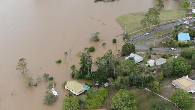 Kidd Bridge entry from the Southside 2013 aerial flood pictures of Gympie. Photo Craig Warhurst / The Gympie Times