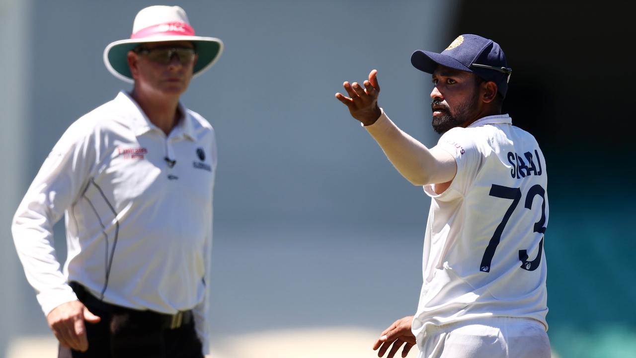 Mohammed Siraj of India stops play to make a formal complaint about some spectators. Photo by Cameron Spencer/Getty Images