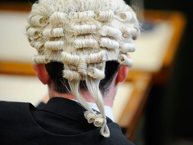 B4HG94 Generic Law court picture a member of the bar wearing barristers wig.. Image shot 2008. Exact date unknown.