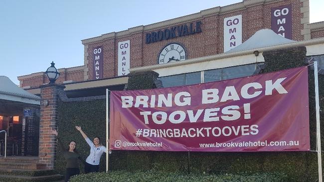 Brookvale Hotel campaigning to bring back Geoff Toovey.