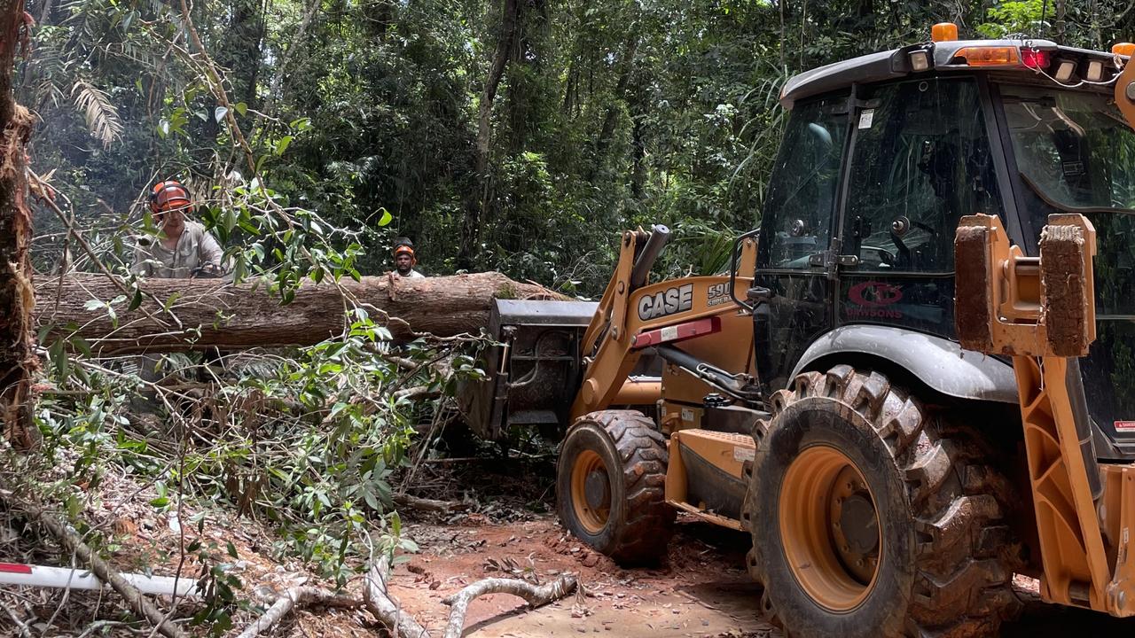 Over the past three months, rangers have overseen substantial engineering and safety inspections, resulting in significant repair works to park infrastructure, including walking tracks, boardwalks and lookouts as well as removing hundreds of tonnes of flood mud and debris to ensure these areas safe and enjoyable for visitors. Photo: Supplied