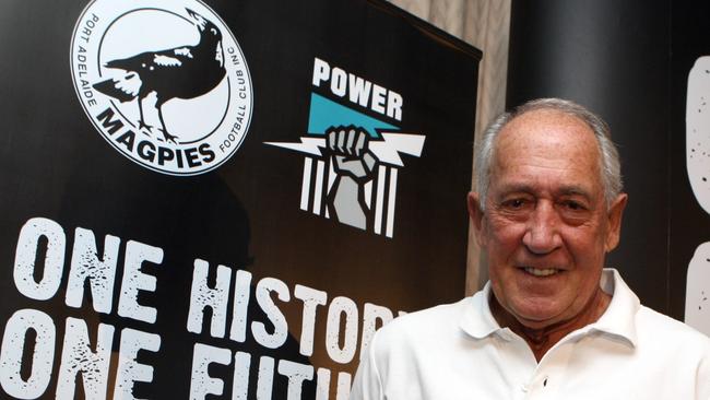 Former Port and Collingwood coach John Cahill has said Collingwood should be confident in its position to not fear Port wearing the prison bar jumper.